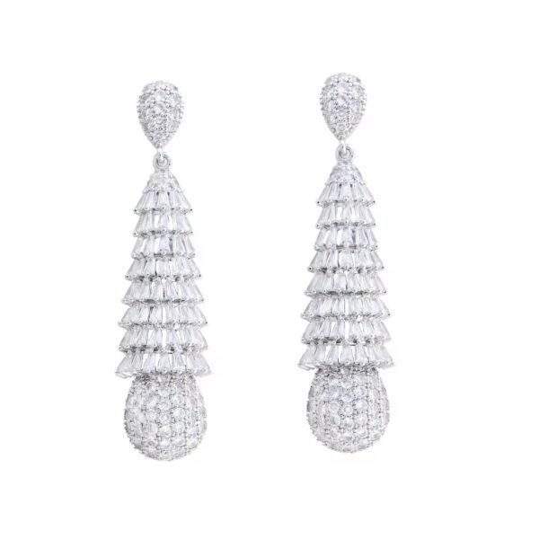 Aria Luscious Long banquet earring