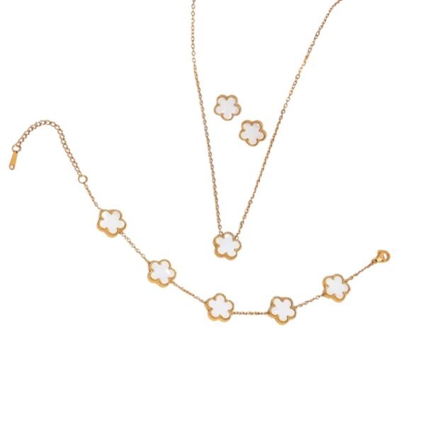 Lucie 13mm Single Clover set (White)