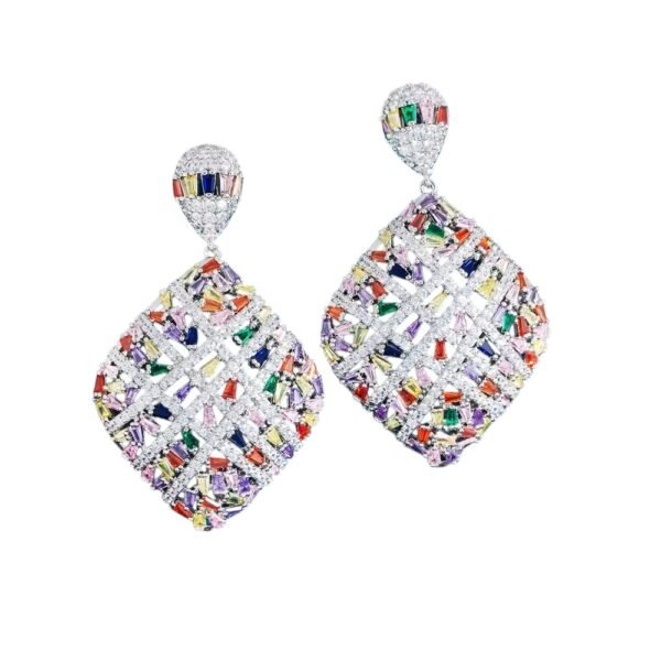 Aria Luscious Cross Line earring