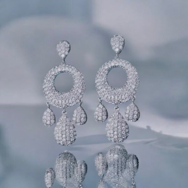 Chandelier earring