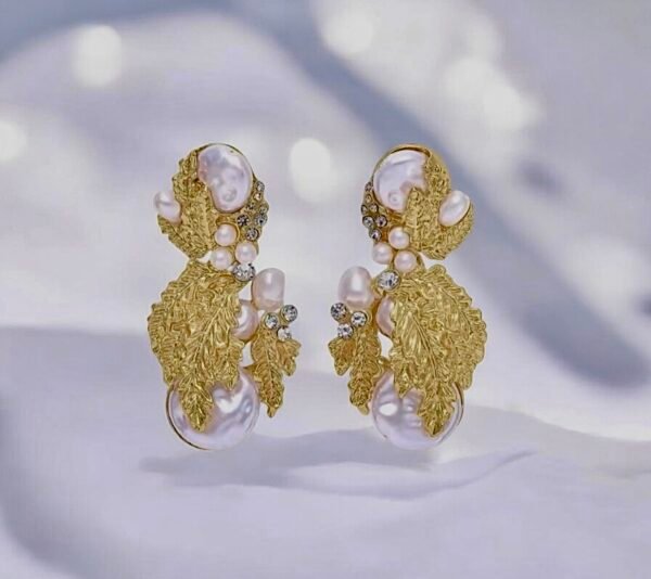 ESME EARRING