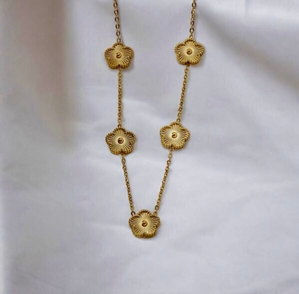 Grace Clover Necklace