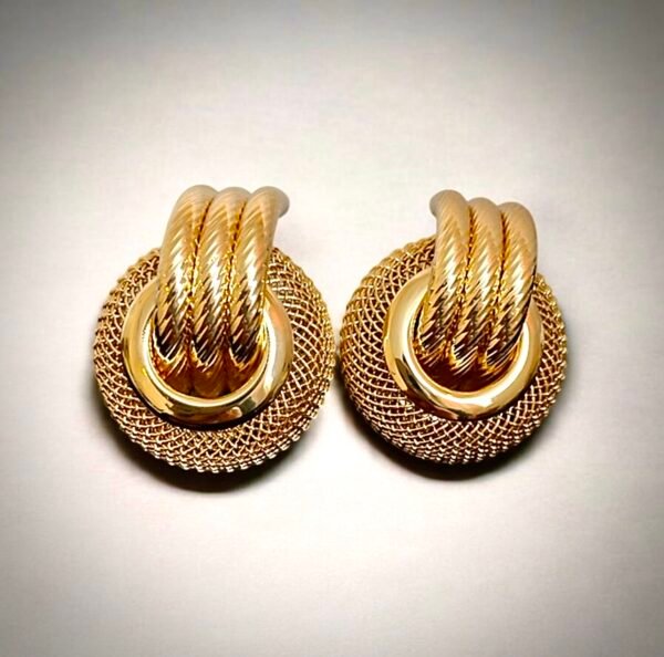 Floral Round Earring