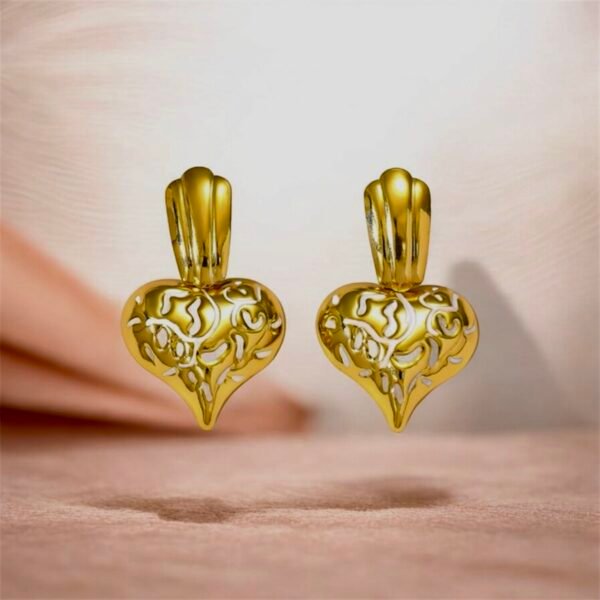 Trixy Heart Earring(White)