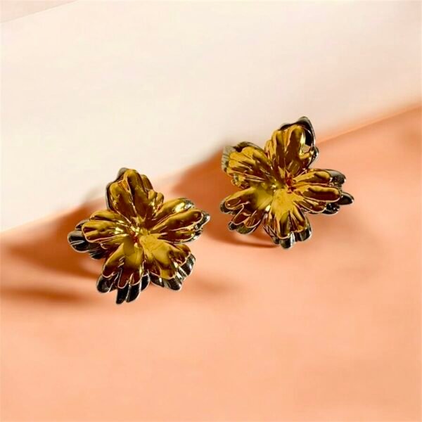 Belle Star Two Tone  Earring