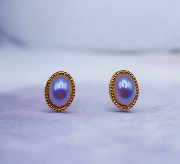Lily Mini Pearl Earring