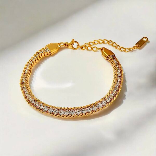 Lynn Tennis Bracelet